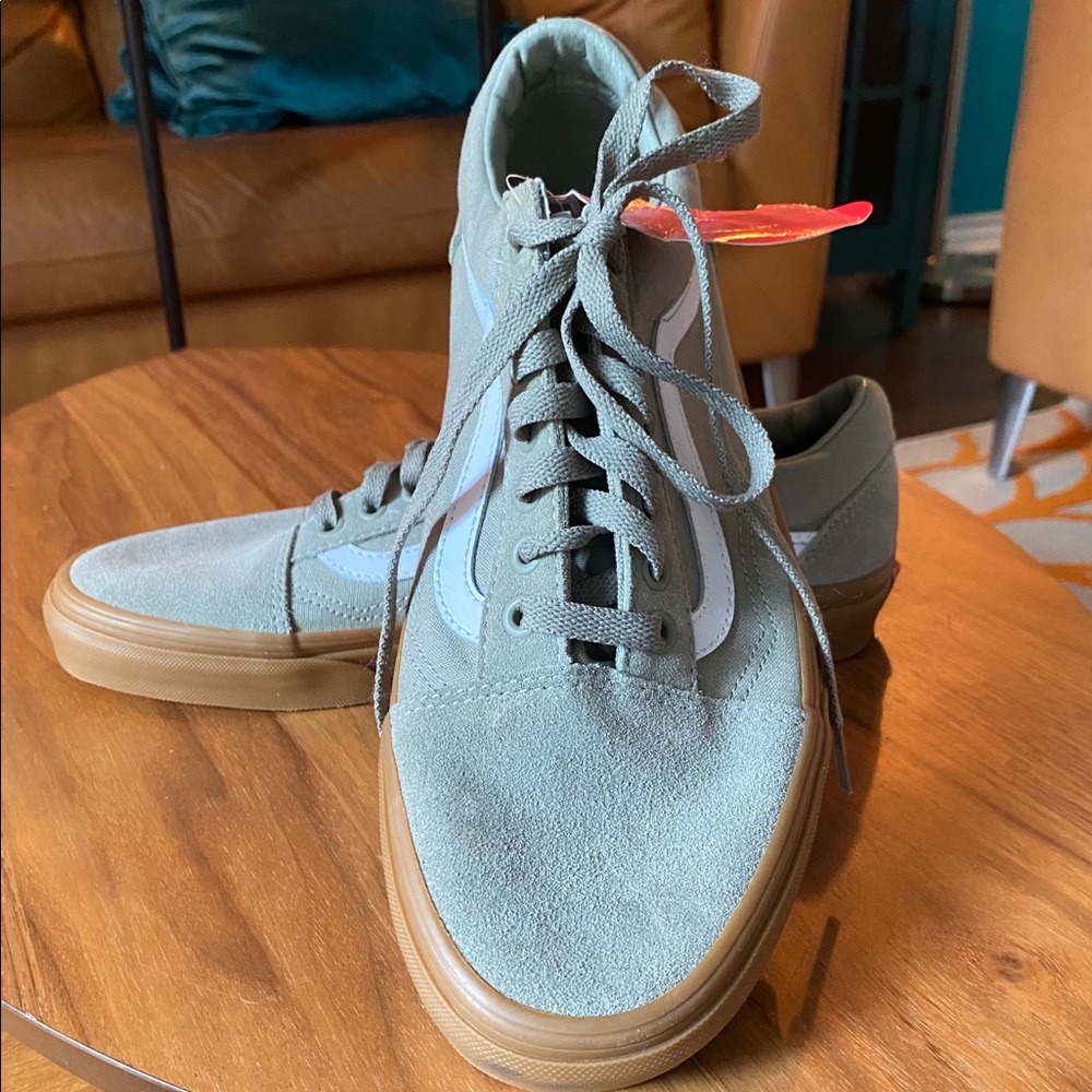 NWOB Men’s VANS size 9.5